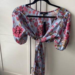 Amazing floral crop top!